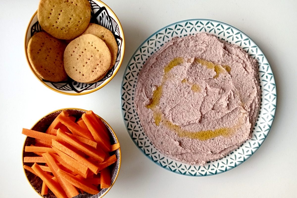 mutabal d’albergínia rostida essencials del rebost: mutabal d’albergínia rostida amb tahini i sèsam torrat
